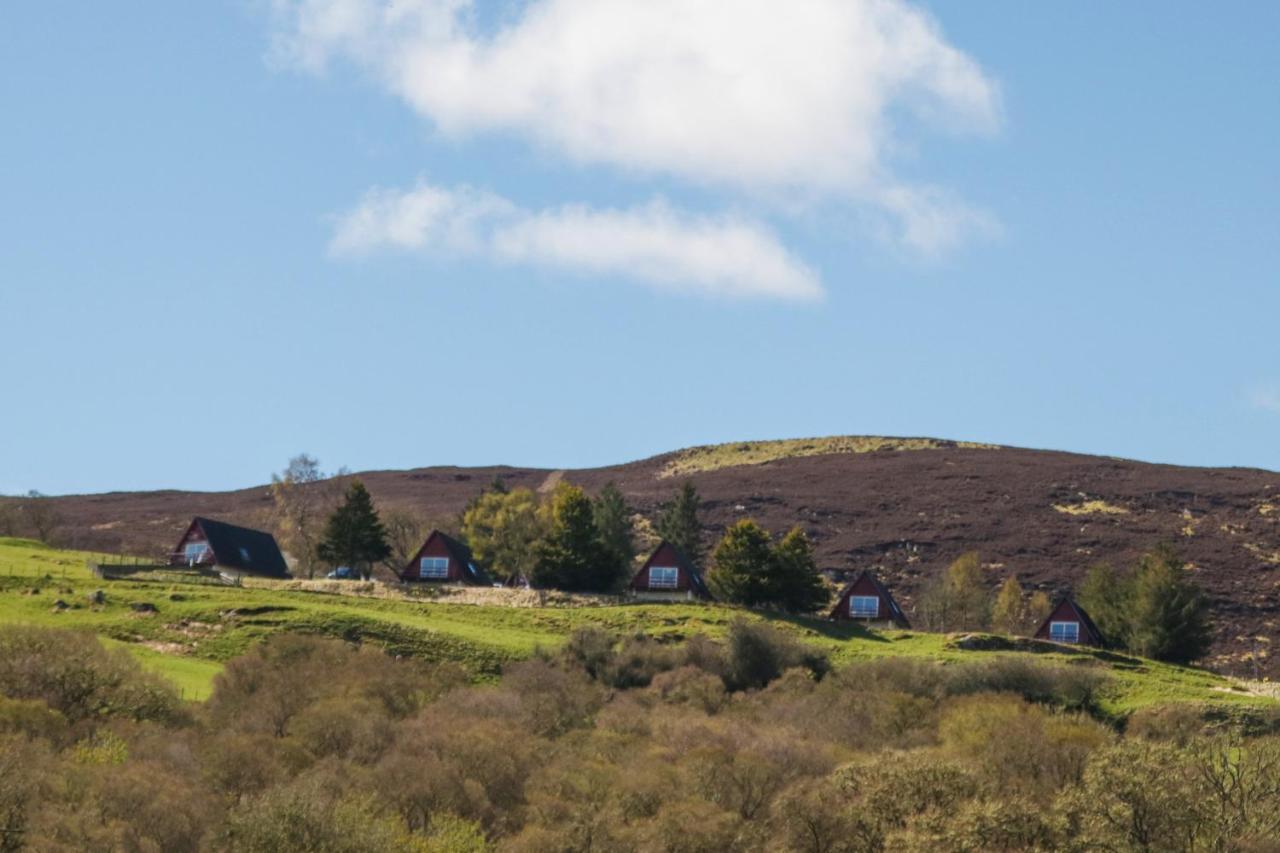 Highland Glen Lodges Rogart Екстер'єр фото
